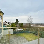 Efi Holzova 28