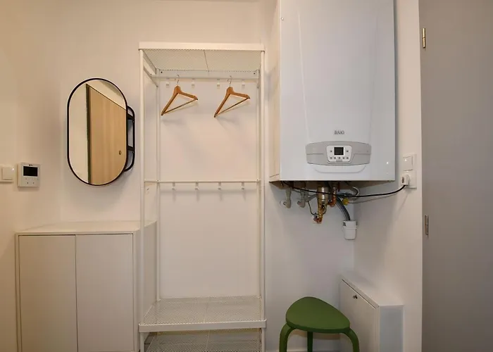 Efi Holzova 28 Daire Brno