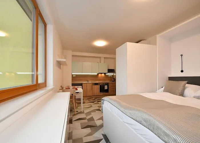Apartman Efi Holzova 28