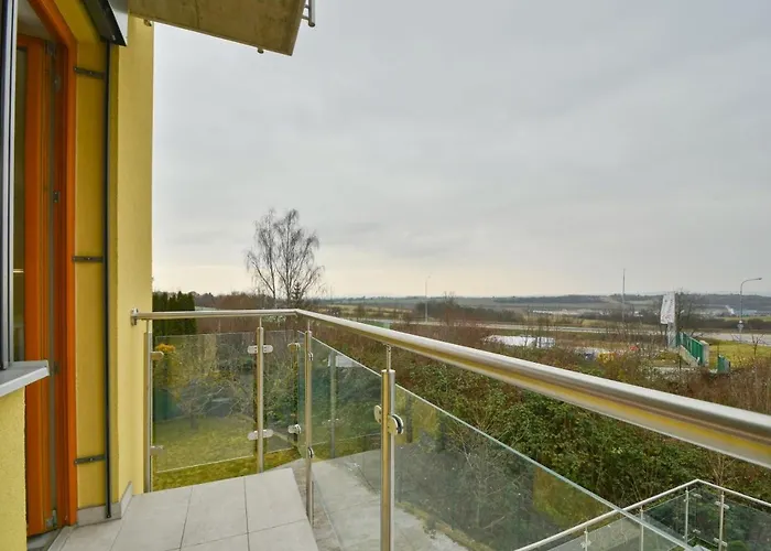 Efi Holzova 28 Apartman