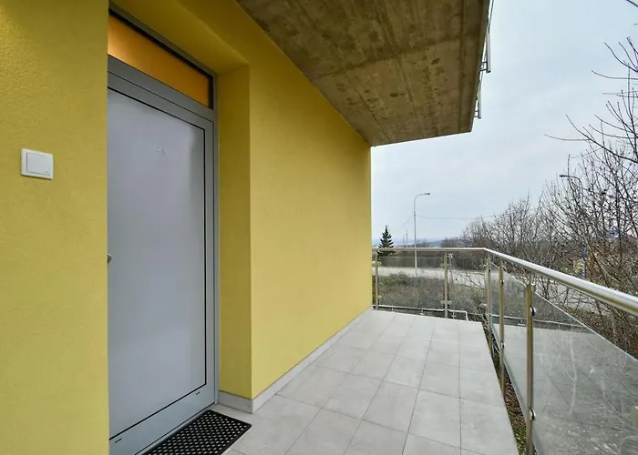 Apartman Efi Holzova 28
