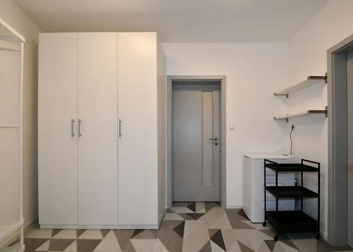 Apartman Efi Holzova 28 *